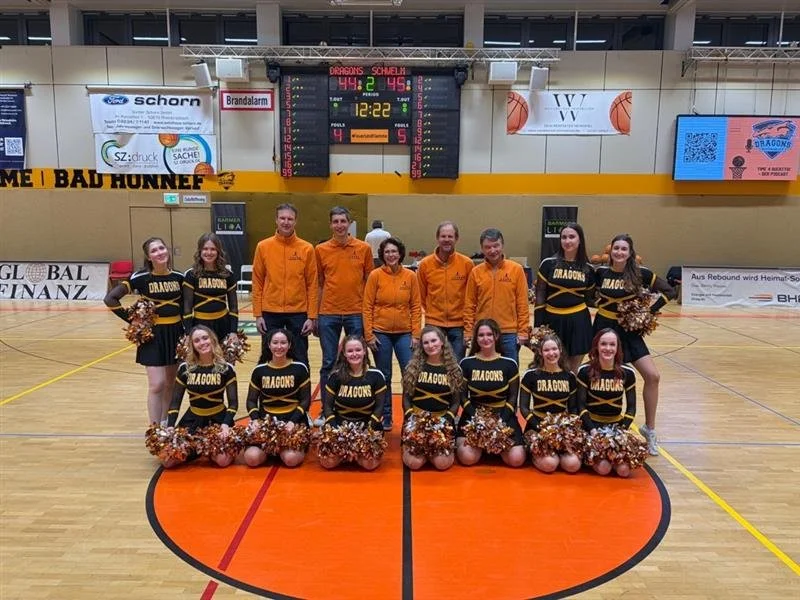 Starke Partnerschaft auf und neben dem Court: Beueler10er zu Gast beim letzten Heimspiel