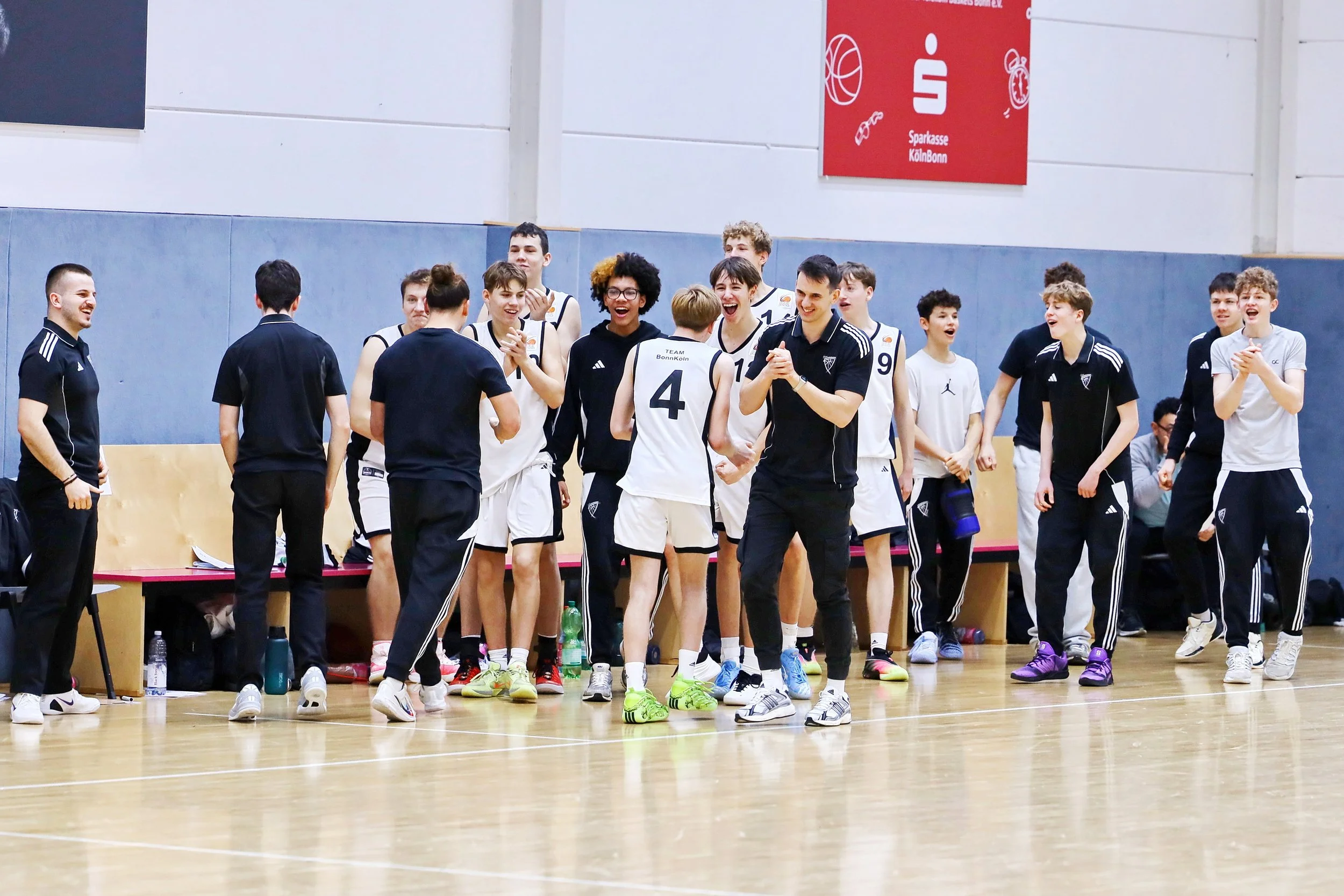 Sieg und Niederlage zum Jahresstart in der JBBL