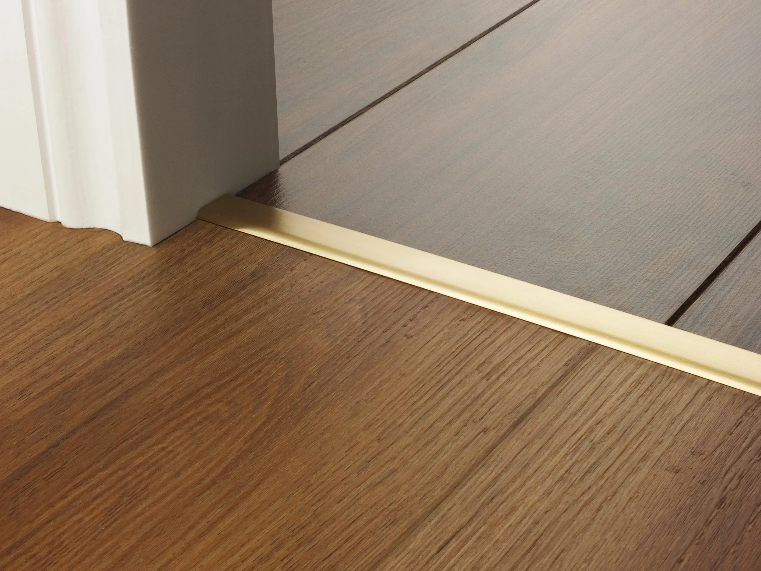 door_bar_floating_cover1_satin_brass.jpg