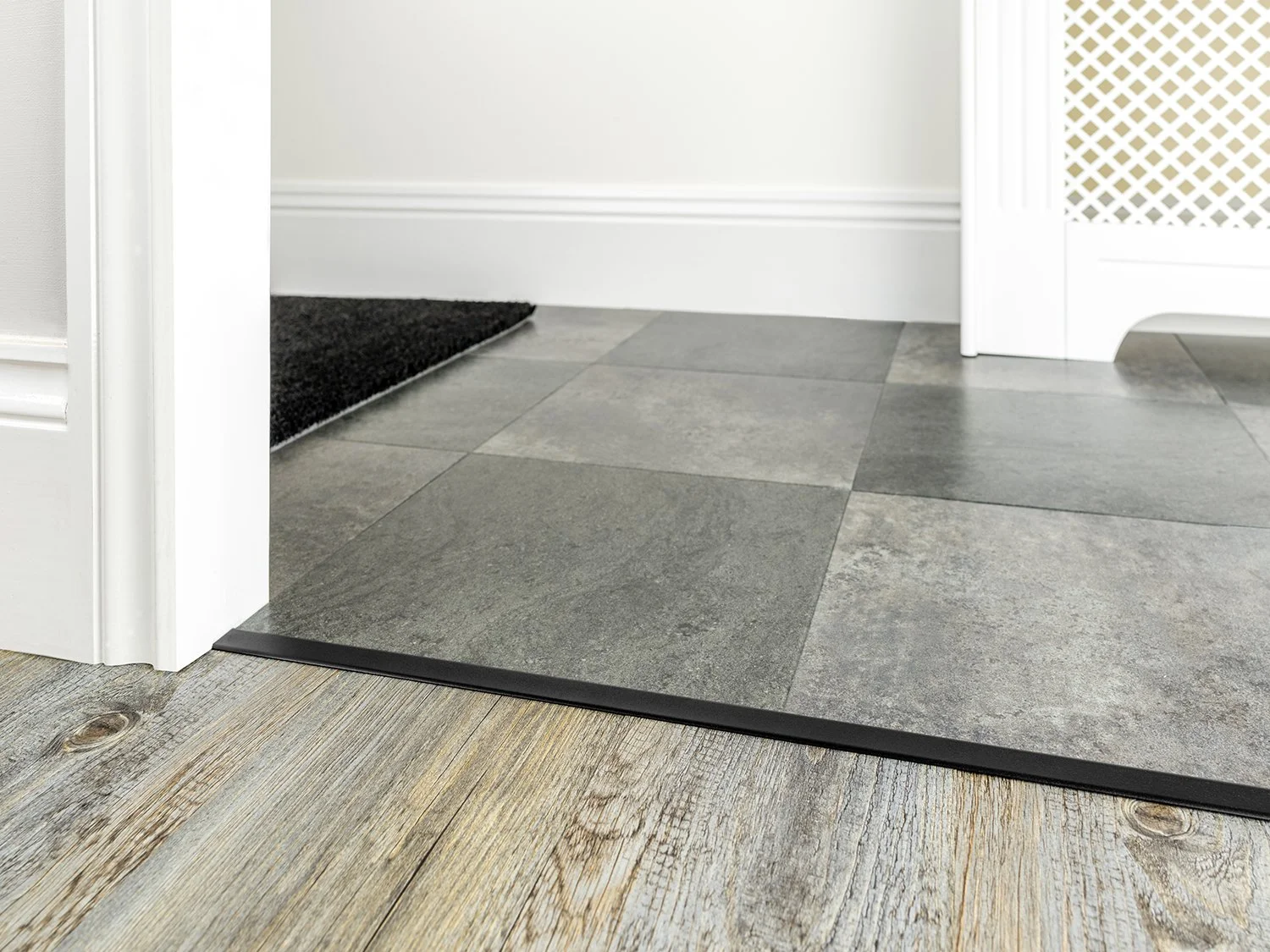 stairrods-black-floating-cover-20mm.jpg