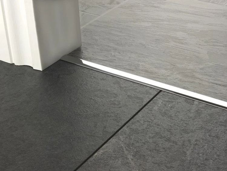 door_bar_little_t_chrome.jpg