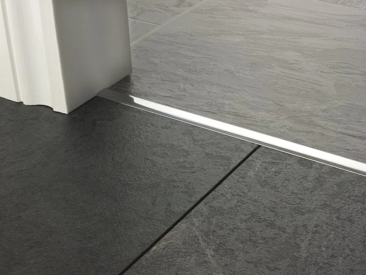 door_bar_little_t_brushed_chrome.jpg