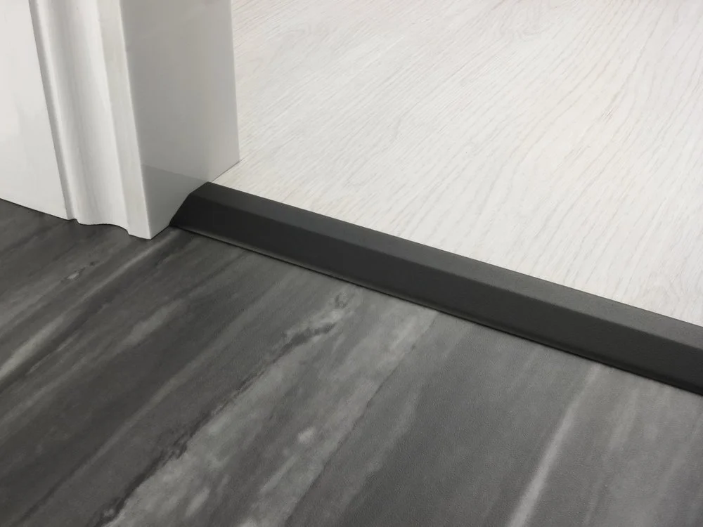 stairrods-doorbar-satin-black-two-way-ramp-6-7mm.jpg
