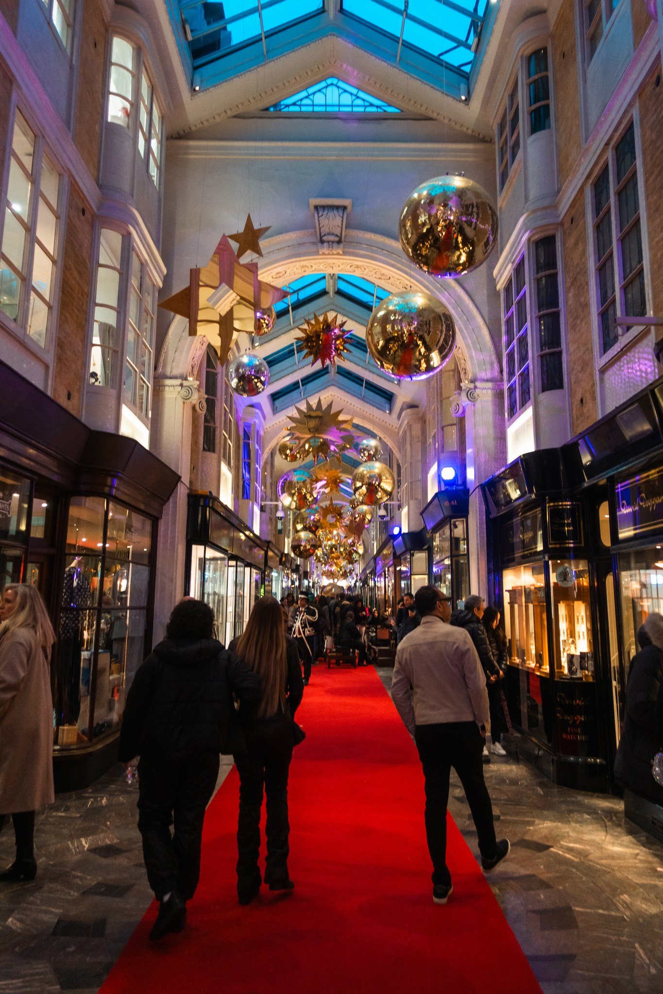 mini-London_2023_ Arcades (2 of 5).jpg