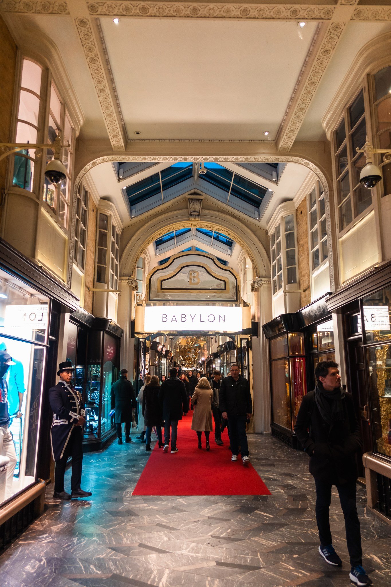 mini-London_2023_ Arcades (1 of 5).jpg