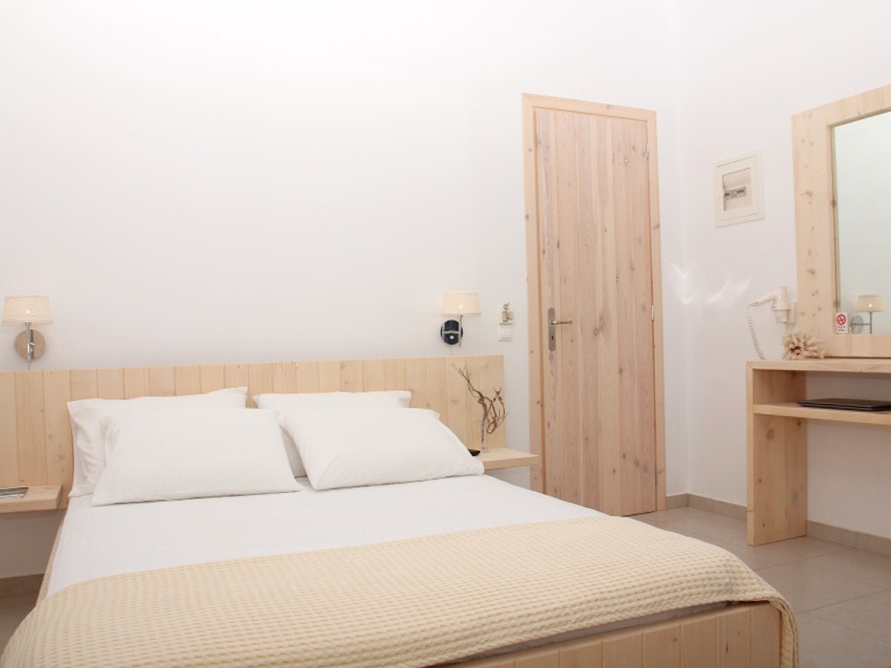 Irakleia Accommodation S2 (2).png