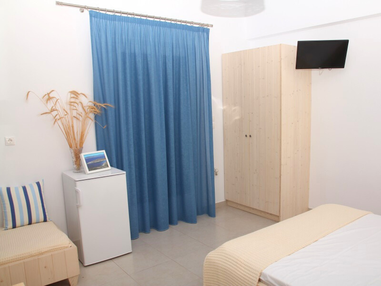 Irakleia Accommodation S4 (2).png