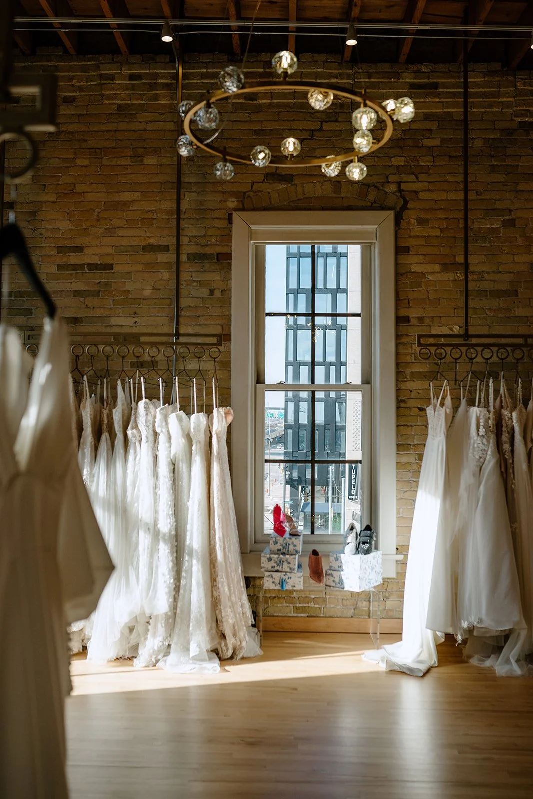 Strike Bridal Bar