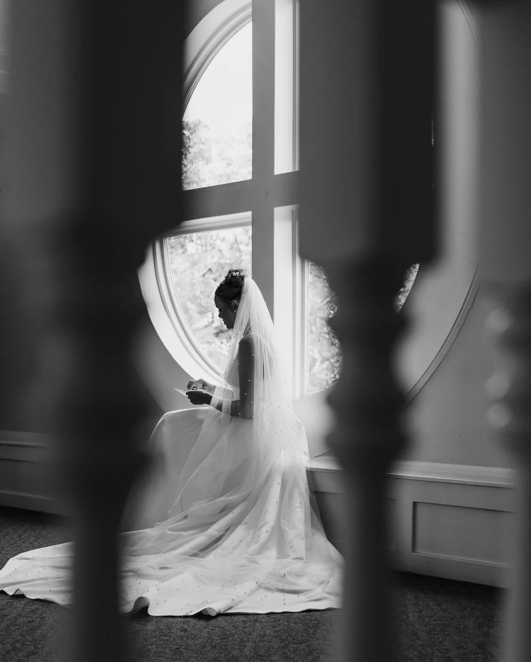 another day, another #strikingbride absolutely stealing the show 🖤
.
.
.
.
.
👗: holly by dottie may + jackson veil by @untamedpetals 
👰🏼&zwj;♀️: #strikingbride, @ali__carroll__ 
📸: @photo__kc + @j.beatyphoto + @mlipetskaphoto
💒: @thehawthorneho