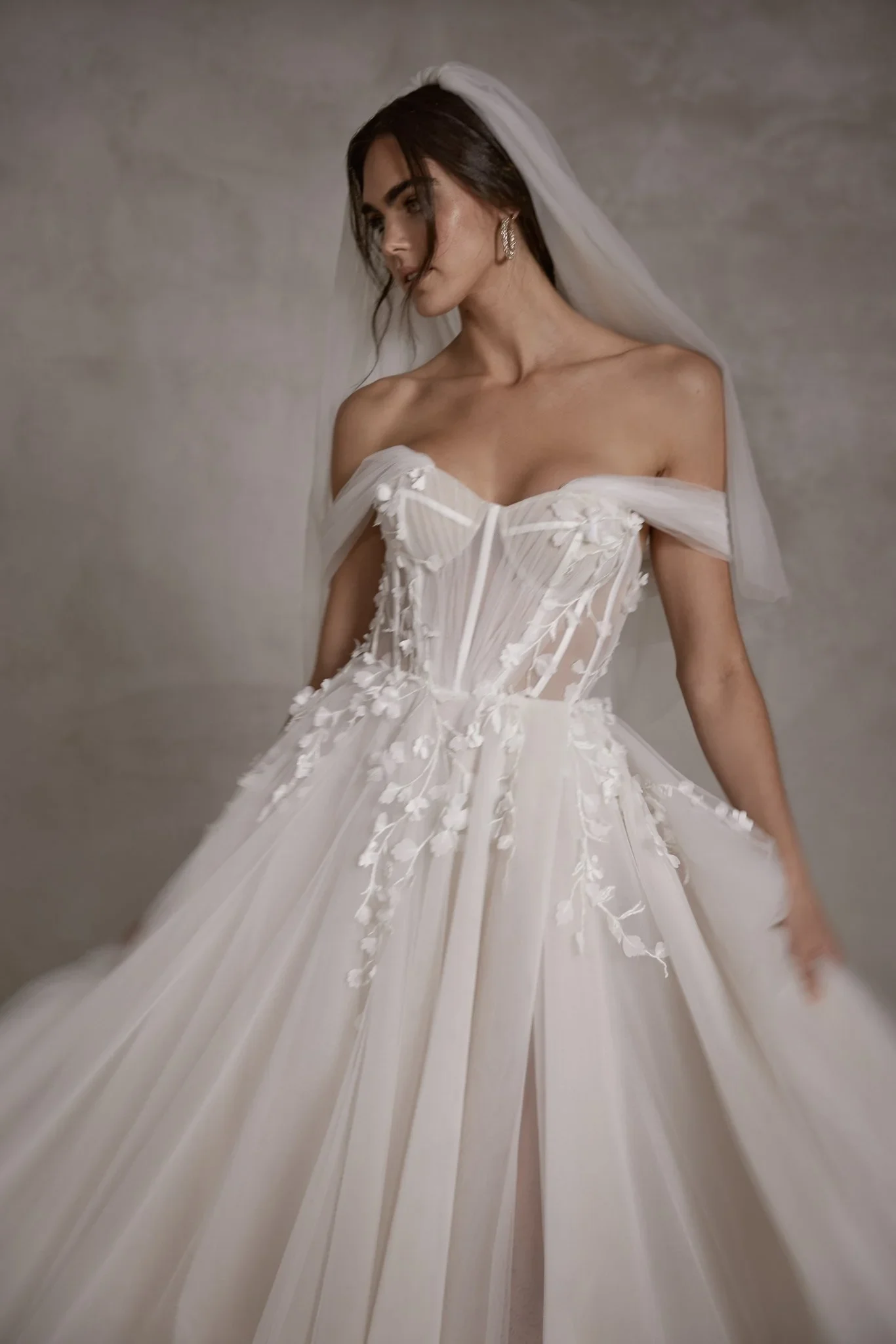 Amaris-Seraphine-wedding-dress-1.jpg.webp