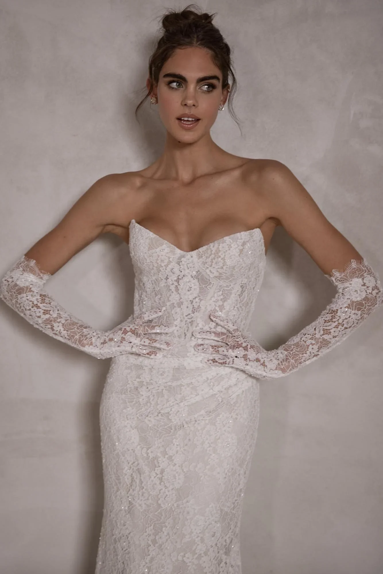 Soraya-Wedding-Dress-Seraphine-Bridal-04.jpg-3.webp