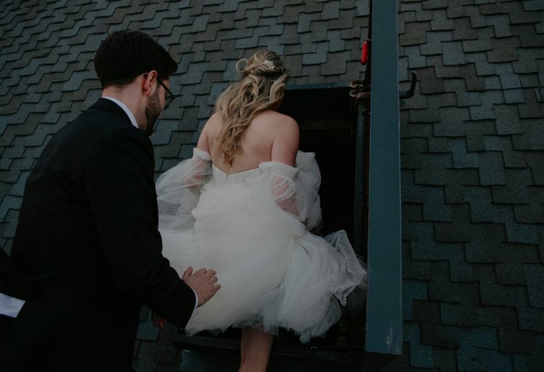 Milwaukee-wisconsin-strike-bridal-bar-alena-leena-armeria-wedding-dress-10