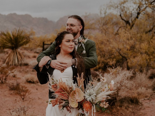 Milwaukee-wisconsin-strike-bridal-bar-amsale-raven-wedding-dress-36