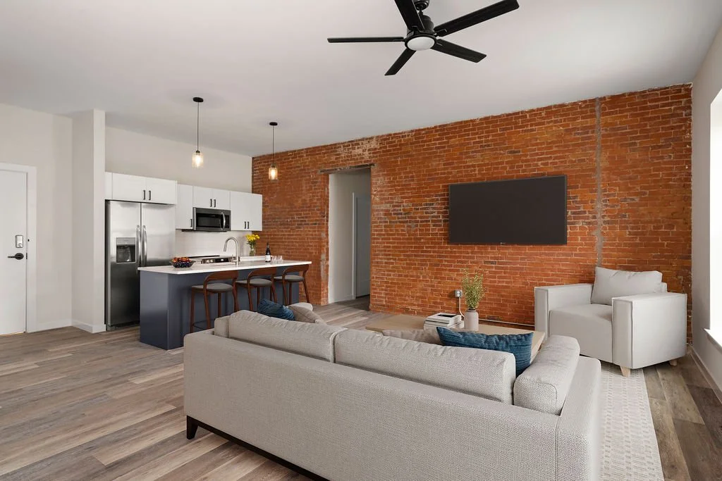 32PleasantClaremont-Staged-2 (1).jpg