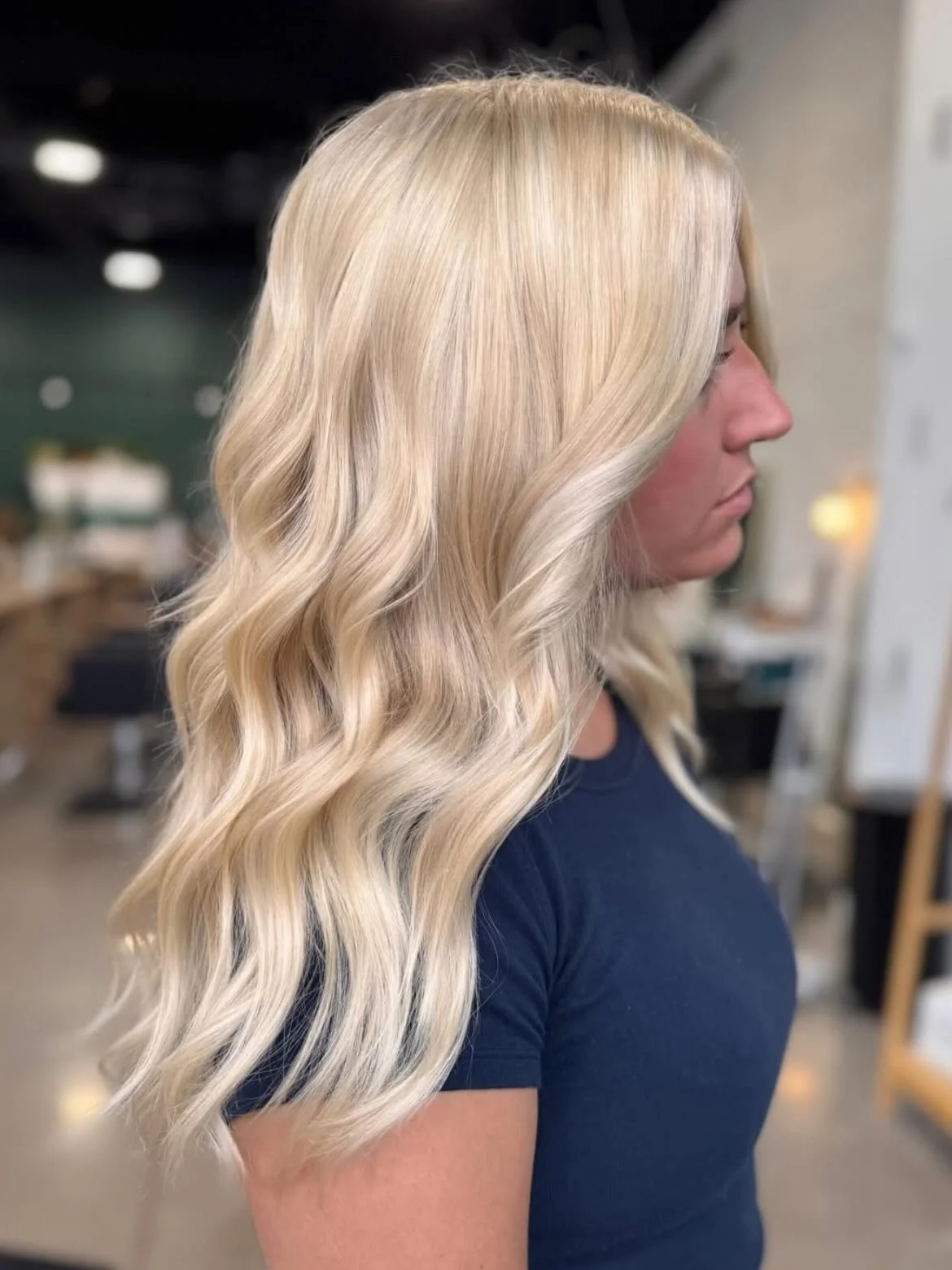 We call this one &ldquo;expensive blonde&rdquo; 👱&zwj;♀️💫 

Blonde hair goals, courtesy of @byabigailshea 💋 

#blonde #blondebombshell #blondehair #milwaukee #hairofinstagram