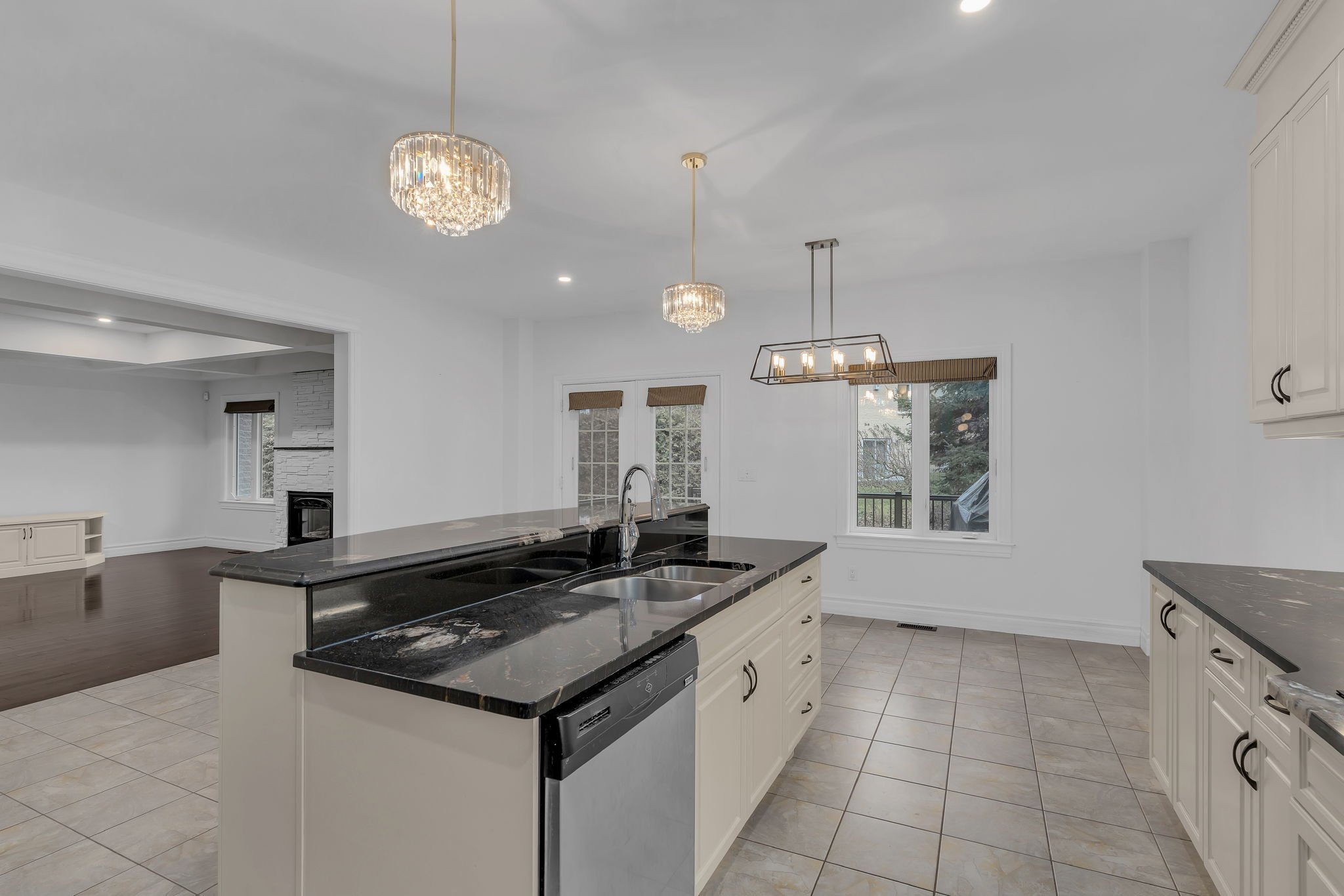 17-web-or-mls-81-kenwoods-cir.jpg
