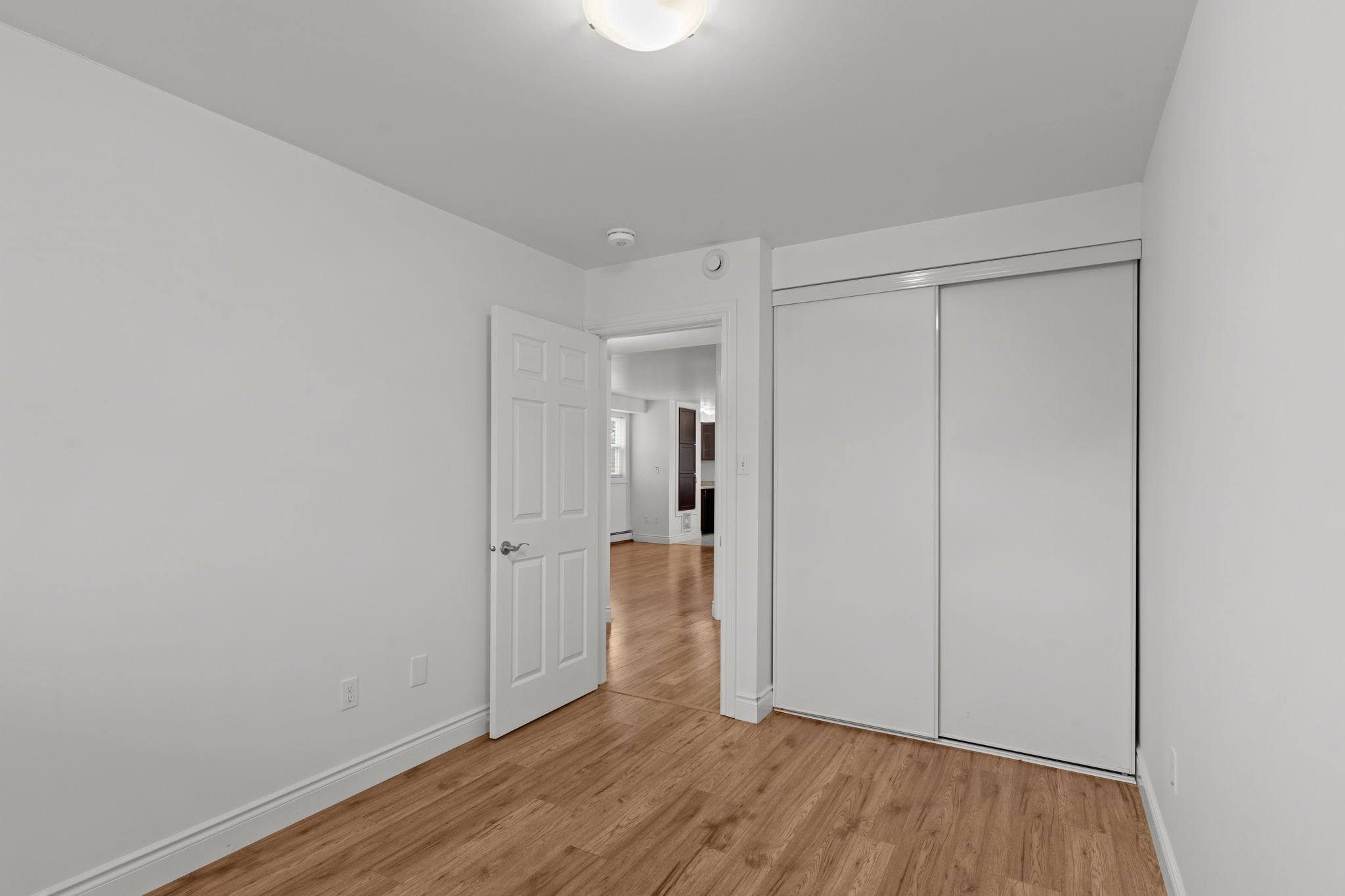 21-web-or-mls-770-progress-ave.jpg