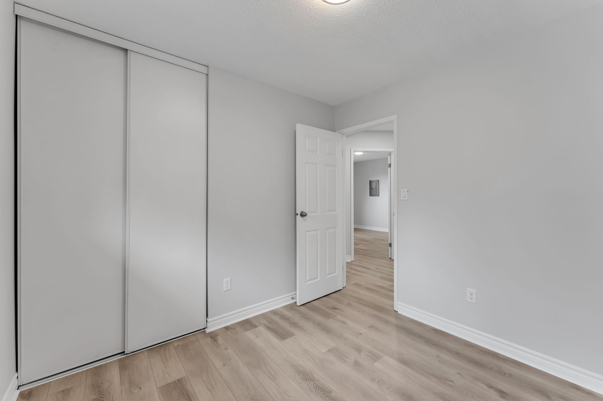 19-web-or-mls-9-rockford-pl-1.jpg