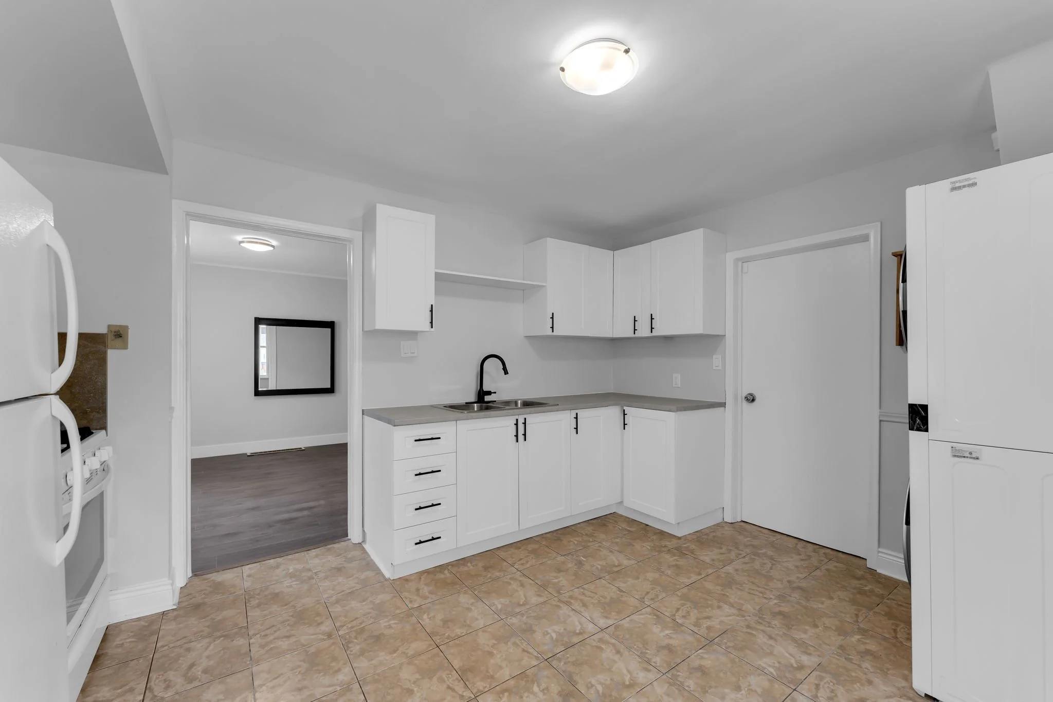 12-web-or-mls-218-york-st.jpg