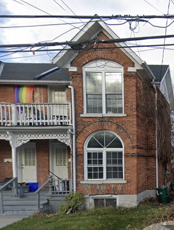 137 Colborne- Full Semi-Attached Townhouse