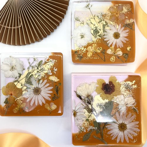Pink Pressed Flower Gold Glass Frame — Rose & Bramley