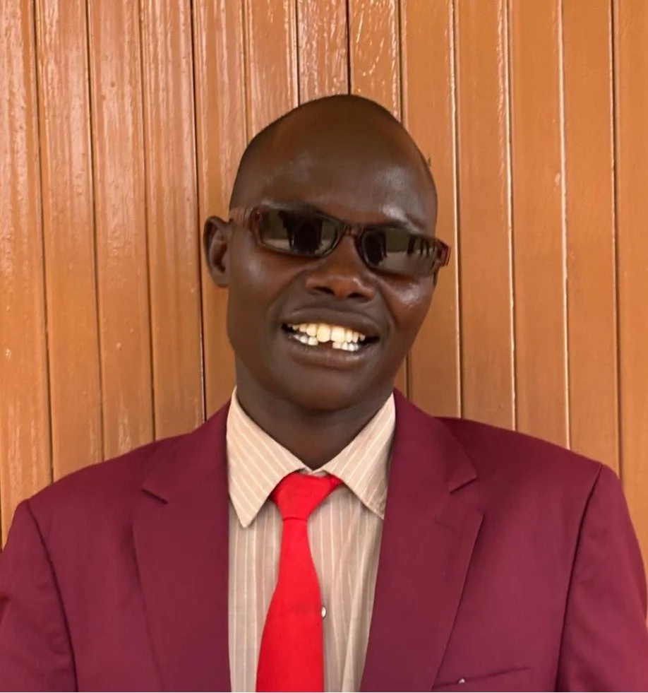 David Olarasha (Fully sponsored)