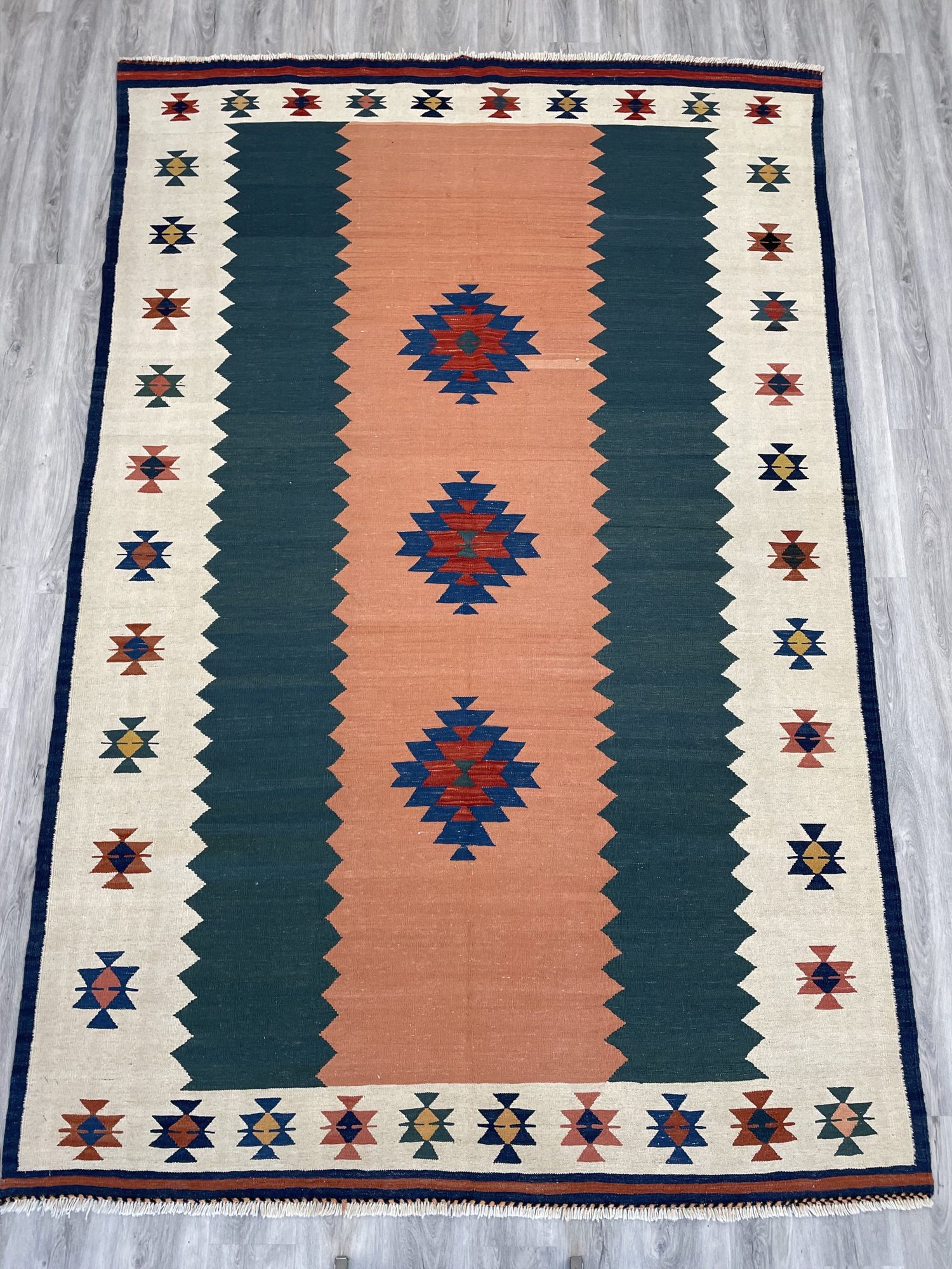Qashqai Kilim Rug — Kasra Rugs Toronto | Vintage Persian Rugs and Modern  Rugs Canada