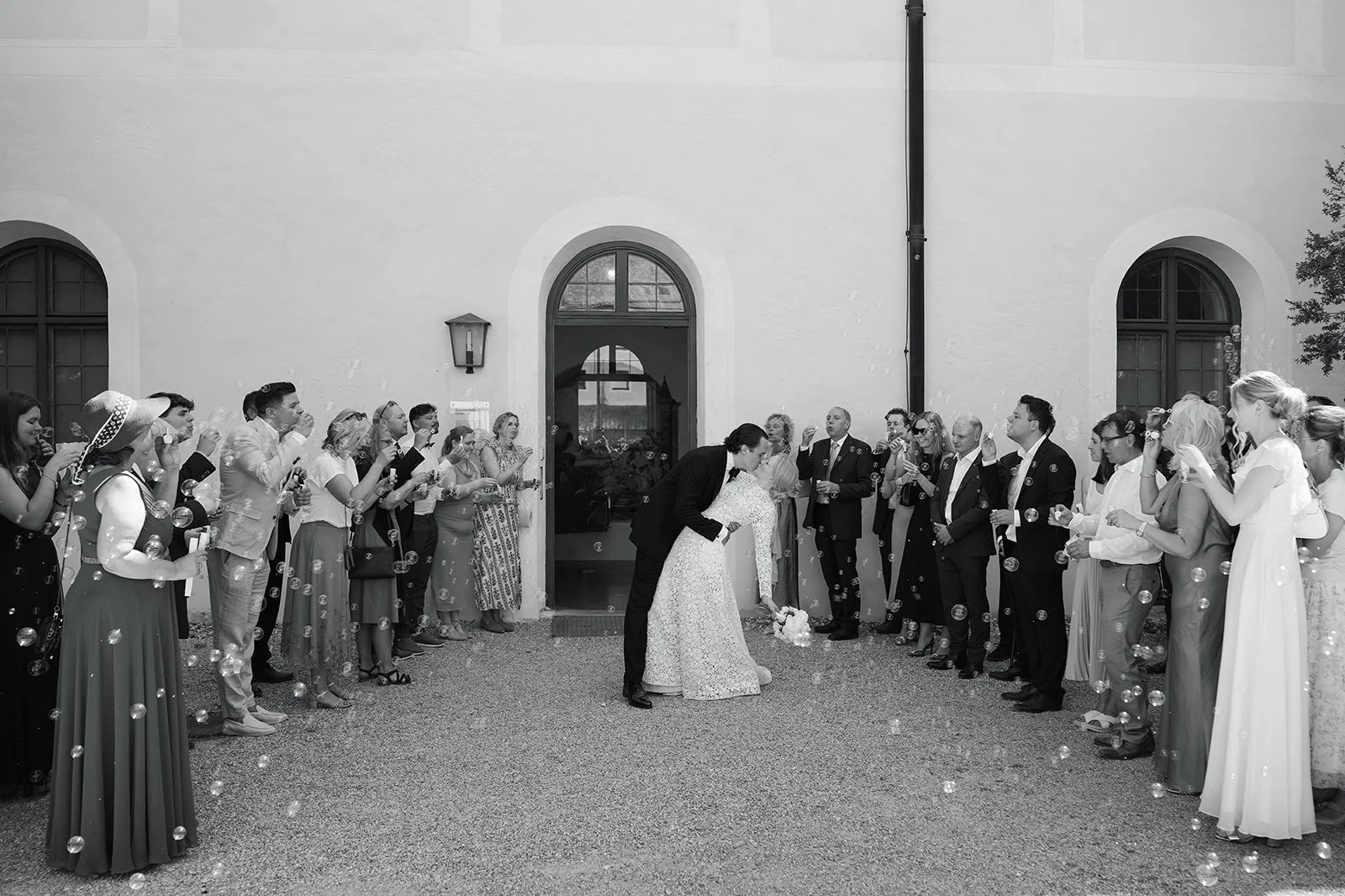 aliceelma-castle-wedding-18.jpg
