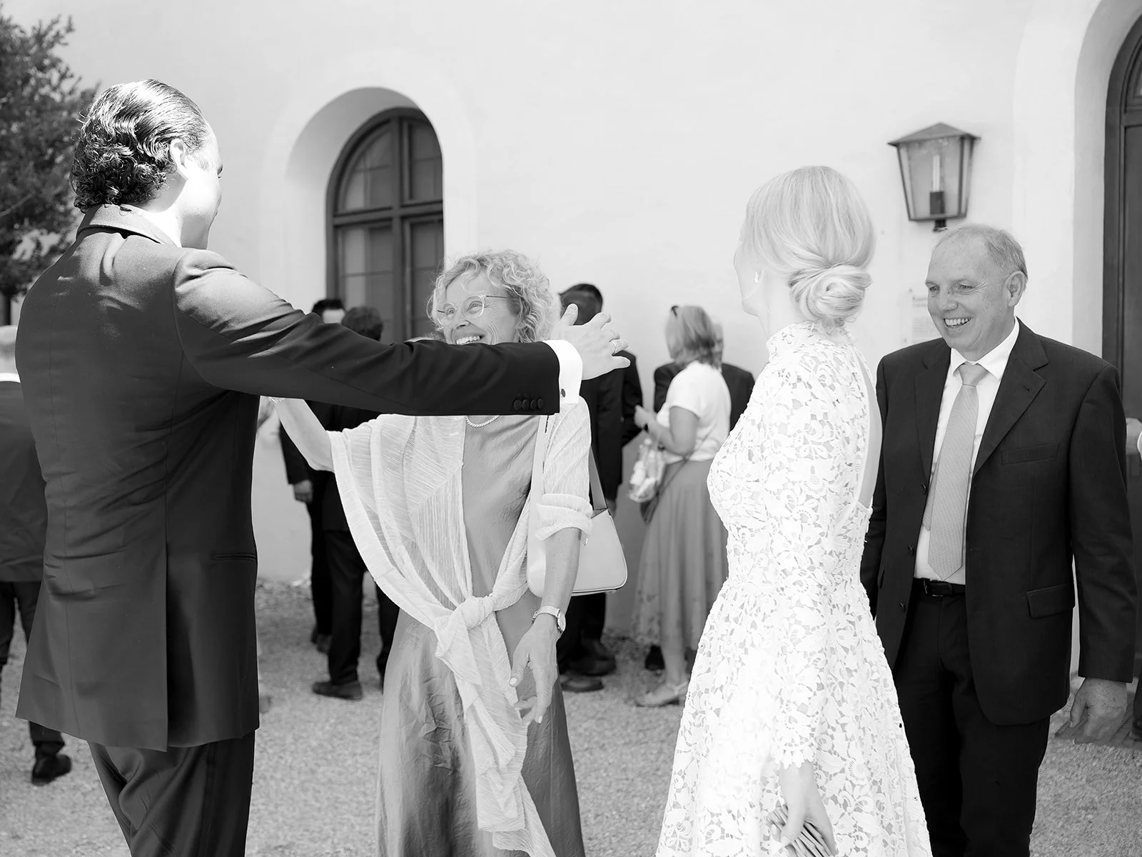 aliceelma-castle-wedding-23.jpg