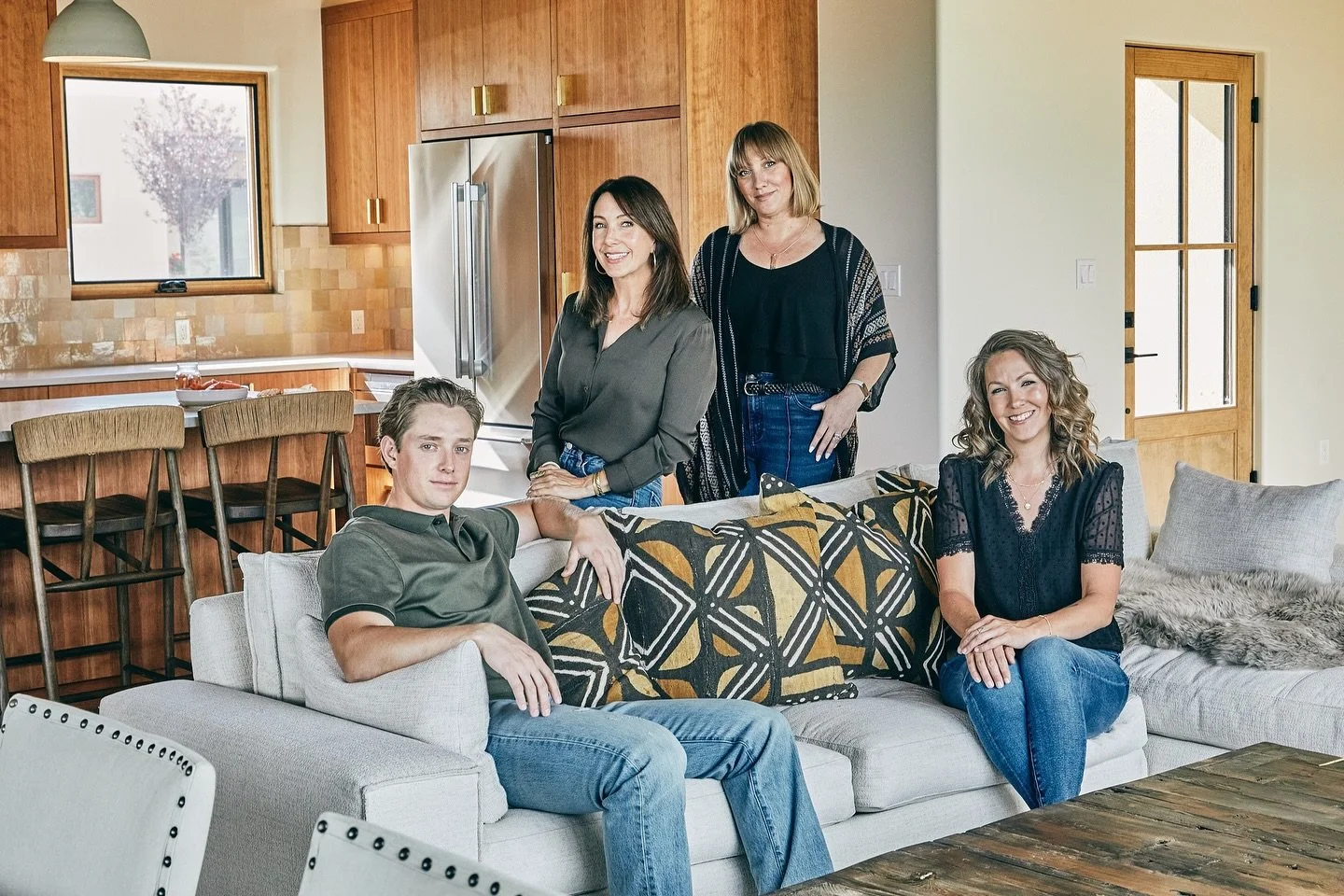 Our strength as an independent brokerage comes from the people behind it. With Jolie leading the way and associate brokers Jamie, Katie, and now Dex on the team, Jones West is HERE for Taos. 

For the love of Taos, list &amp; look local 🏡 🔑

Subscr