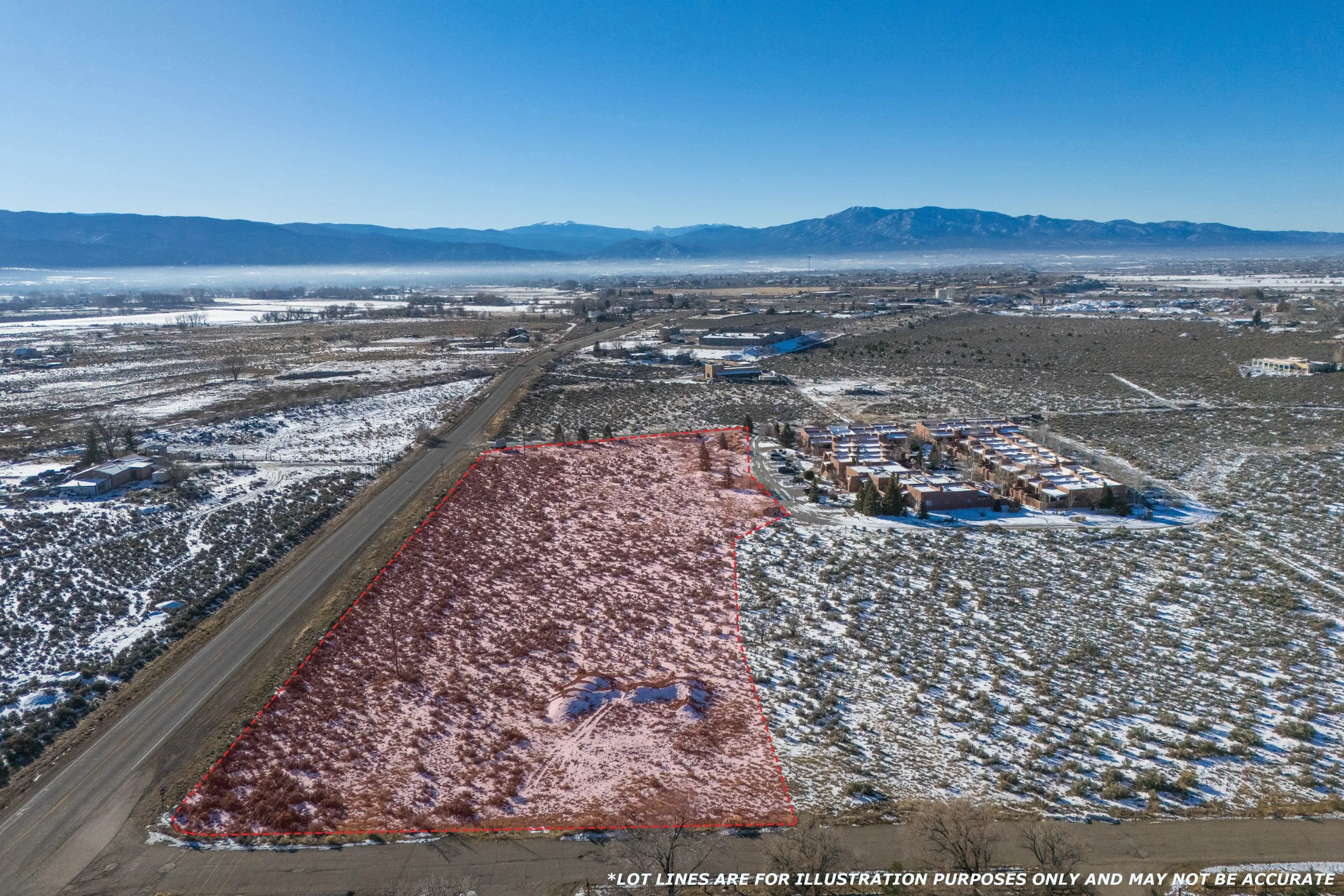 FOTOVAN.com_(008) 86 Comanche_lot line example.jpeg