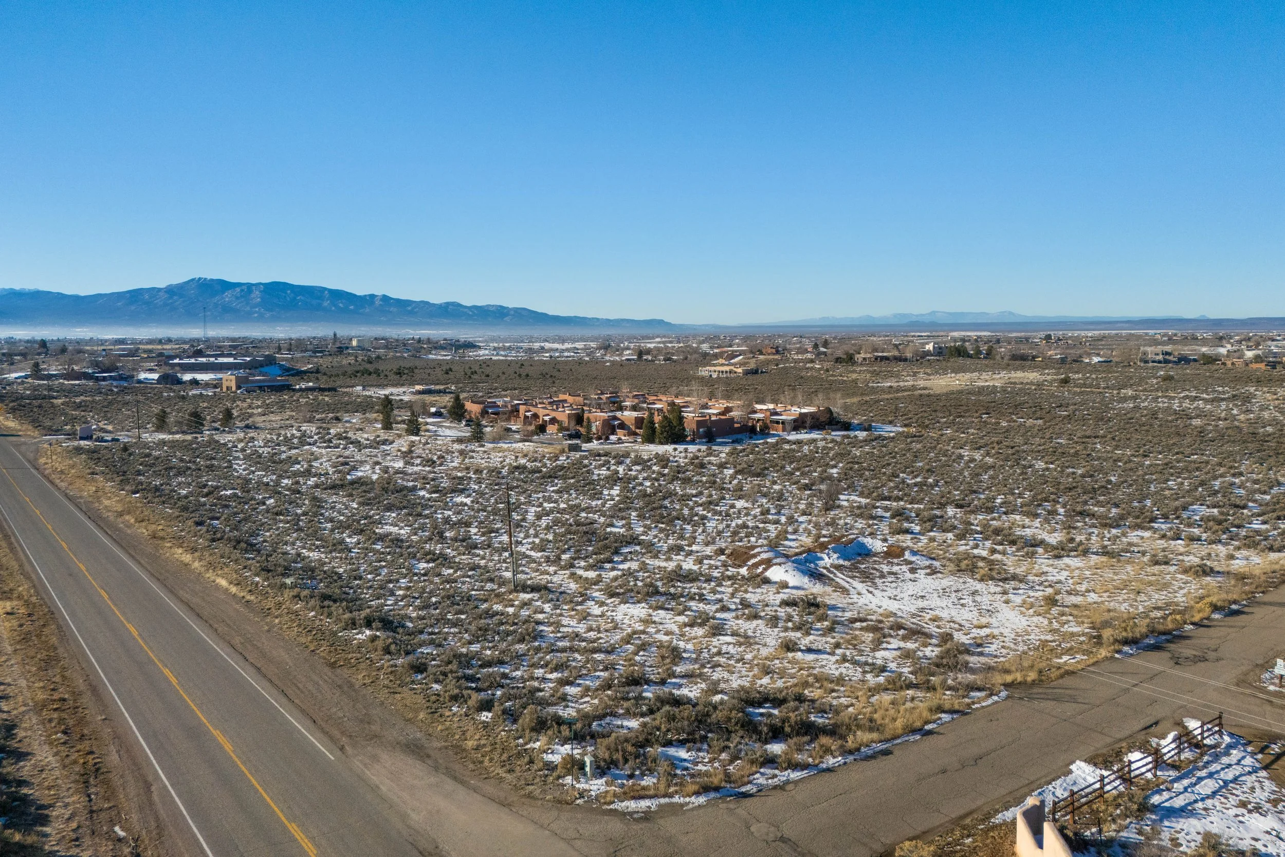 FOTOVAN.com_(001) 86 Comanche_.jpeg