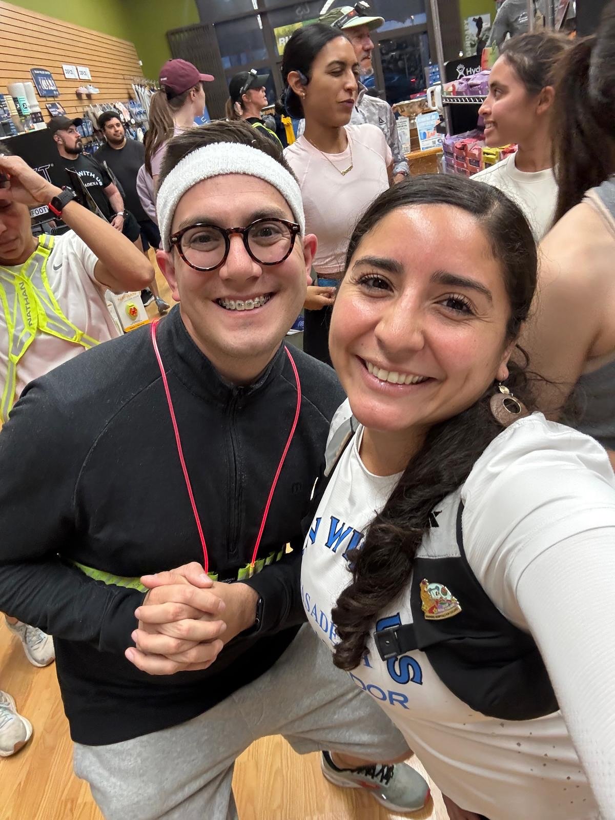 Monday Fun Run | We hope you enjoyed Halloween and the amazing World Series!! This week we have much cooler weather and we&rsquo;re officially into night run mode for the next few months. Kick off November by being 

🌅 Sunset is MUCH earlier this ev