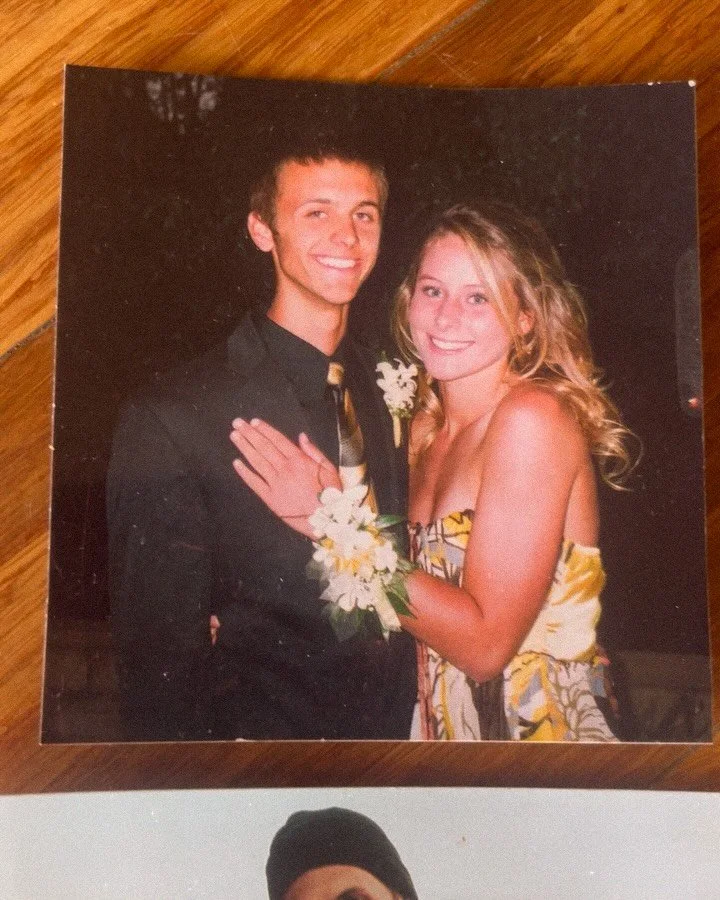 Special days ahead 😘 @sam_johnson38 
&bull;
&bull;
#decemberbaby