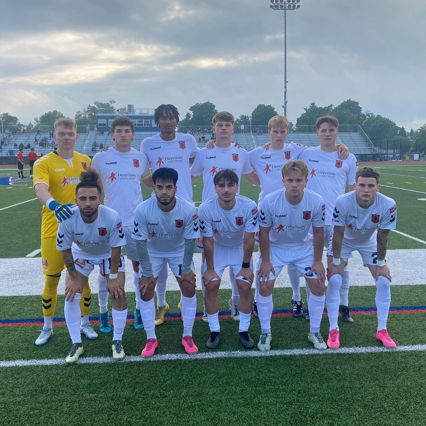 ⚫️ Starting 11 🔴

#UpTheVilla | #ForGlassCity