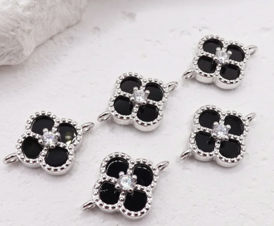 Black Clover Connector