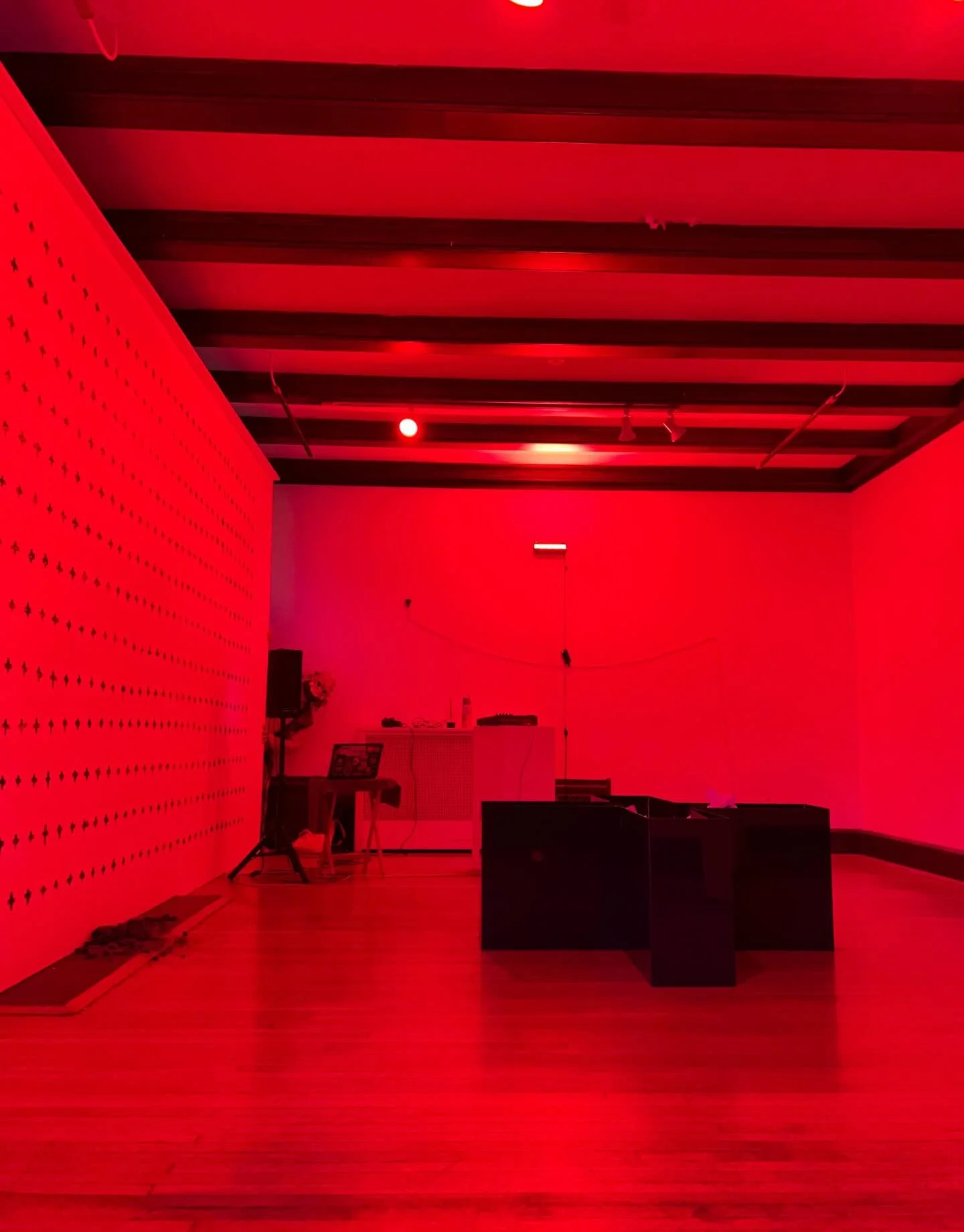 Let’s. Get. WEIRD. @weirdmusicnight happening now.