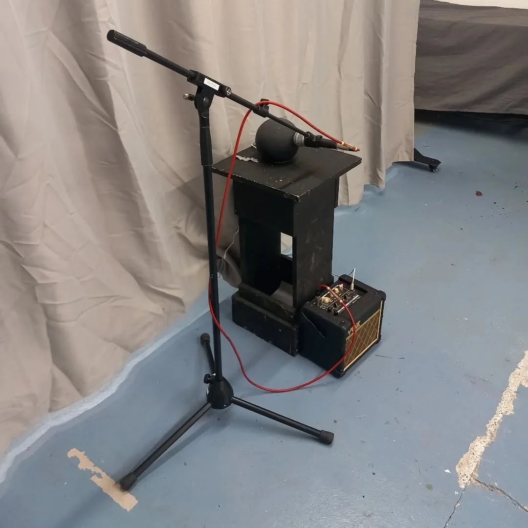 Preparing for #VenuesNorth @yorktheatreroyal wish us luck! Sincere thanks to @freedomfesthull for letting us use their space to rehearse.
Thanks to @hulltruck for taking us! 
@justandyross @jackfielding91

#hulltrucktheatre #theatre #clown #contempor