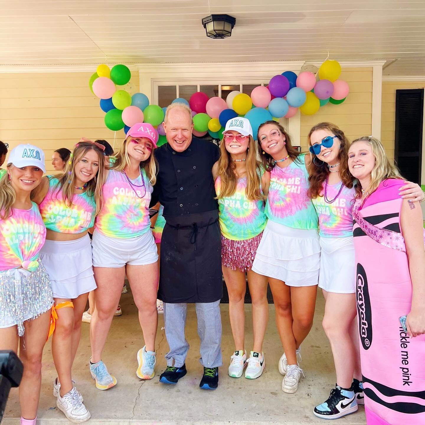 Happy Birthday to THE CHEF MARK 🎉🎉🎉 We love you and are so thankful for all you do for us every single day! The best food and the best hugs - Happy Birthday! 🤍👨&zwj;🍳🥗🍴