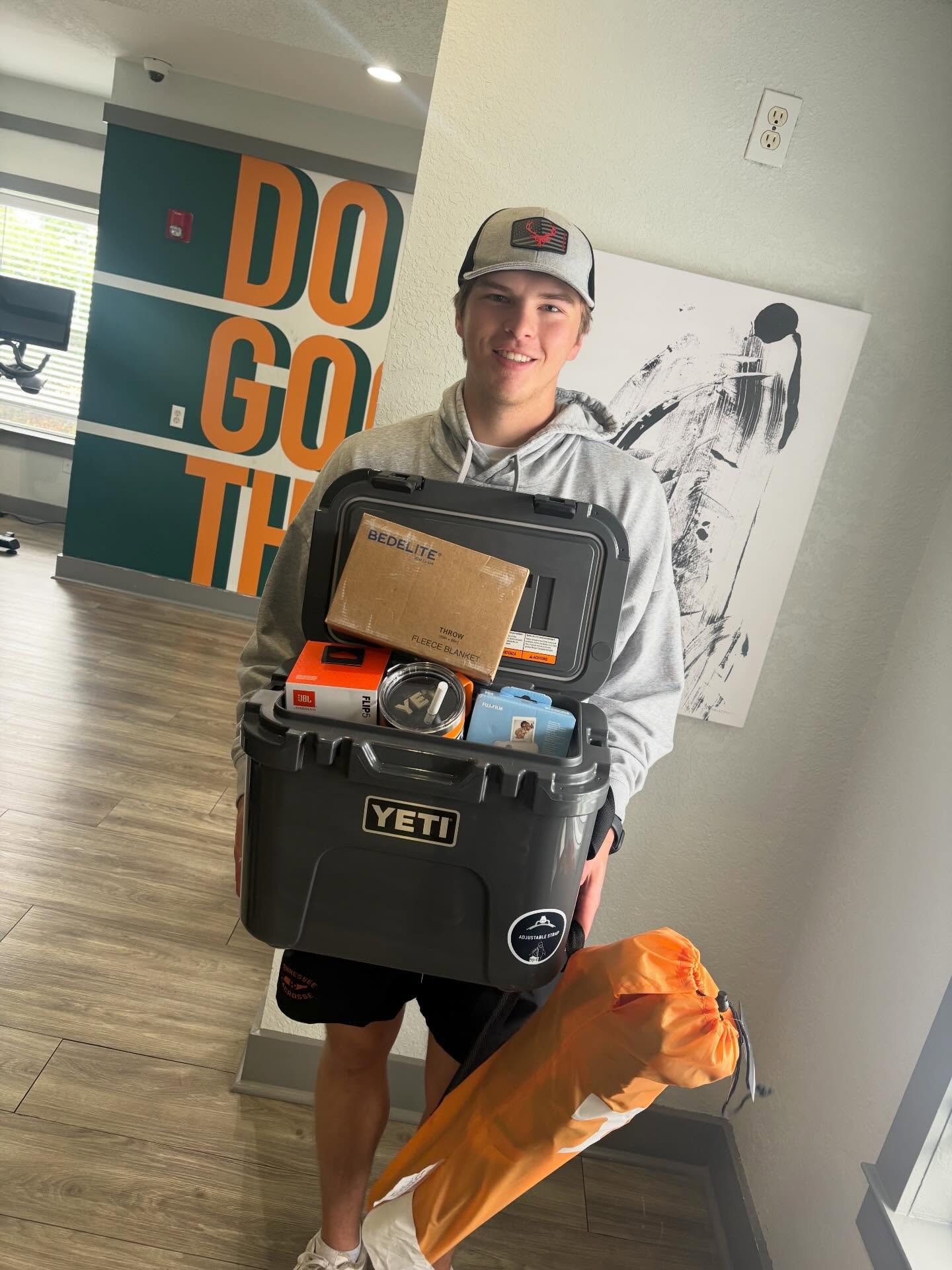 🎉 GIVEAWAY WINNER ALERT 🎉

A huge congratulations to our lucky winner!! 🥳 

Don&rsquo;t worry if you didn&rsquo;t win this time&hellip; more giveaways and fun events are coming soon at Commons of Knoxville 👏✨