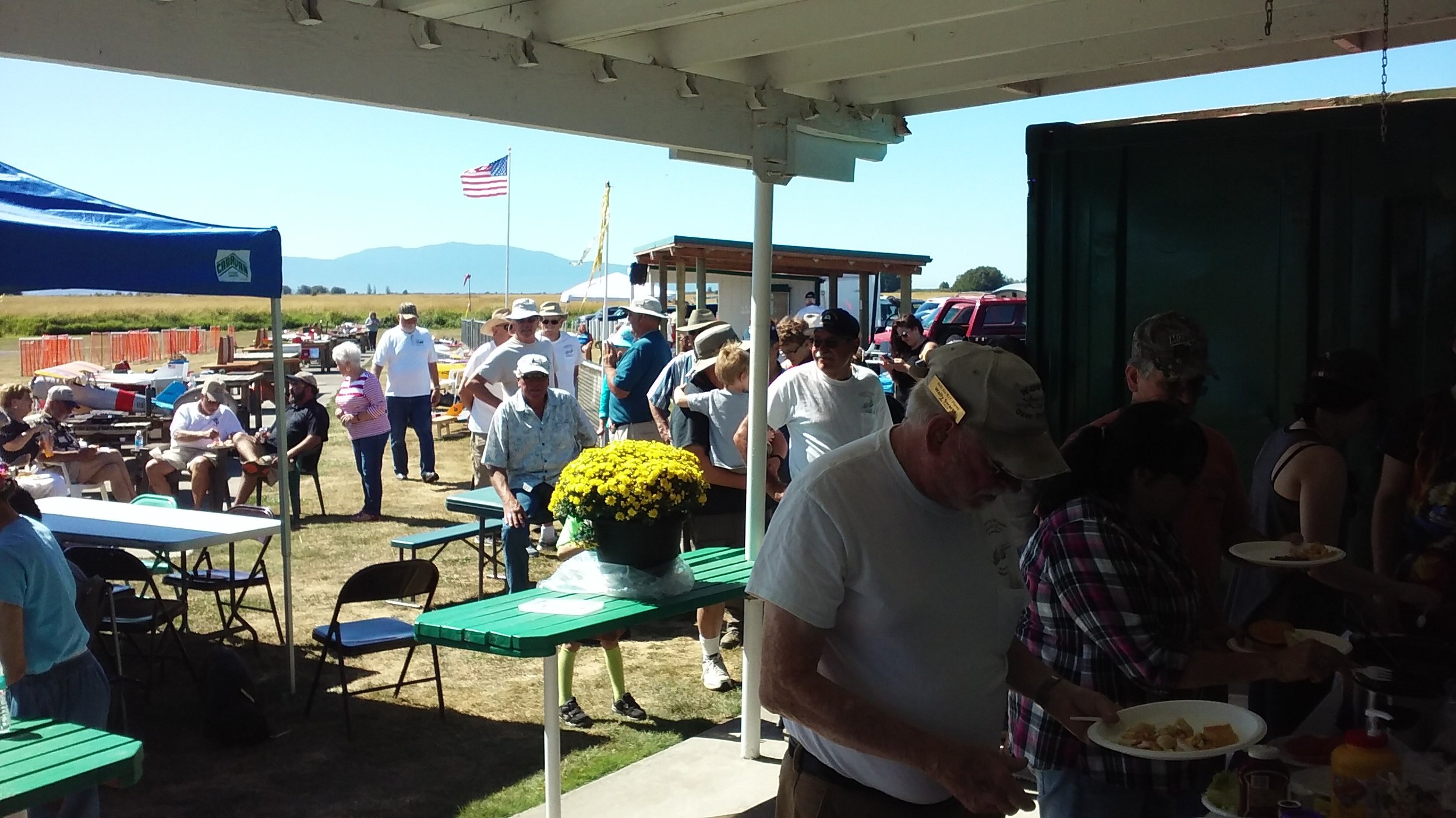 Warbird fly in chow line YUM !.jpg