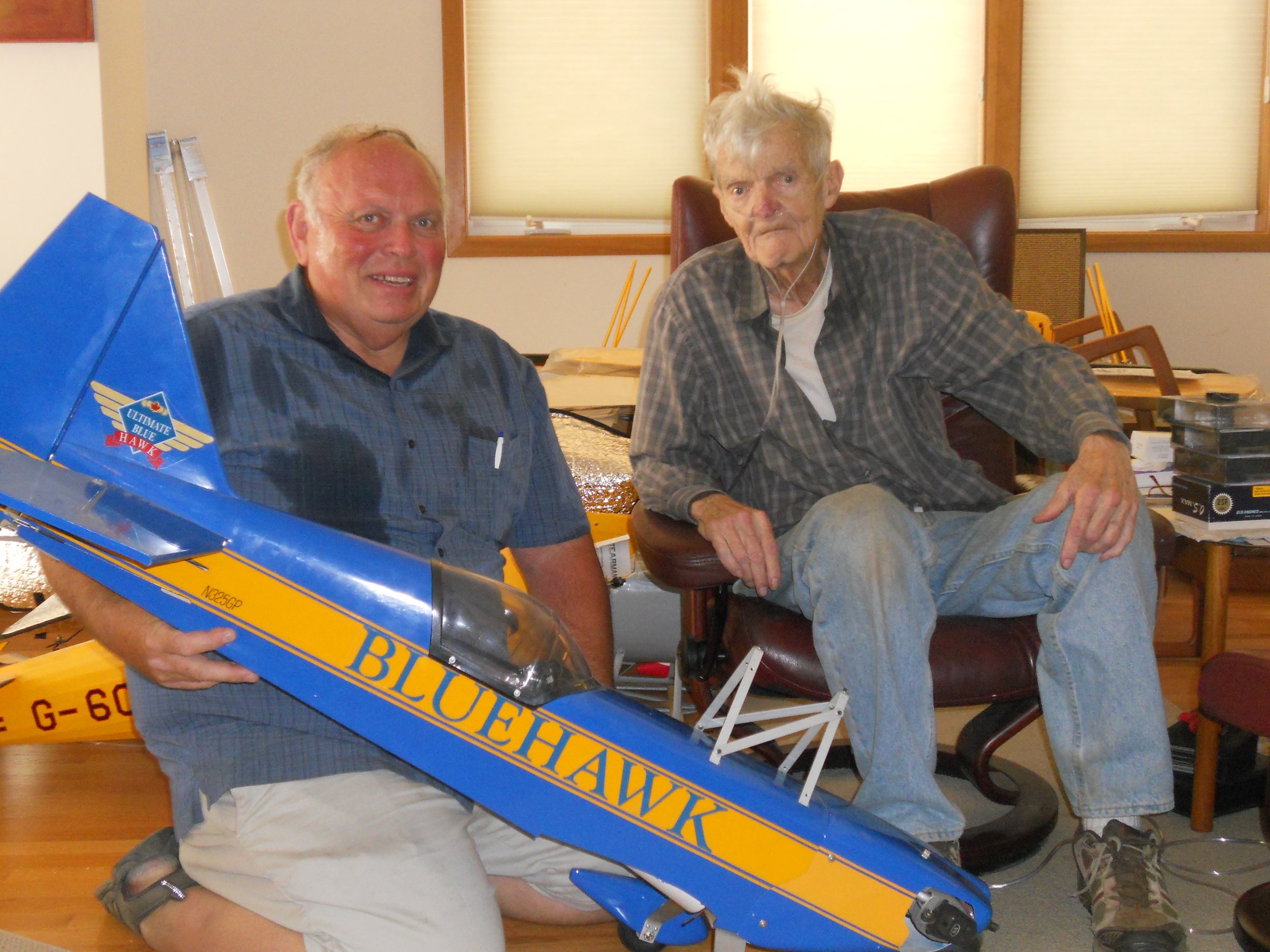 Mike Miller and Bill Snobrich at his home. A very hot day!.JPG