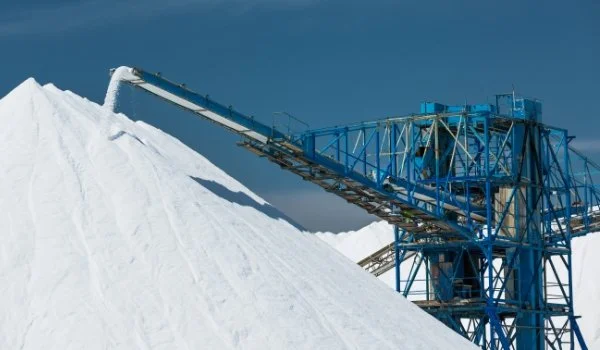 From Barns to Backyards: The Uses of Industrial Salt in Bulk&nbsp;