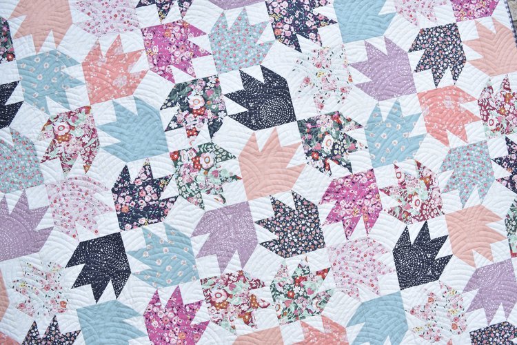 Fat Quarter Mixer {a FREE, quick, easy and beginner friendly quilt pattern!}  — Material Girl Quilts