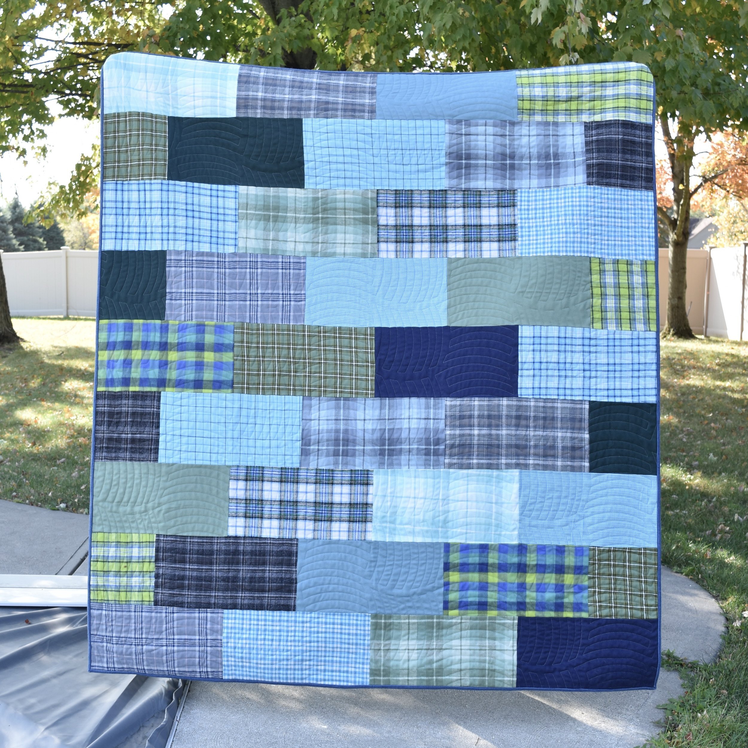 Brick House {a flannel fat quarter quilt!} — Material Girl Quilts