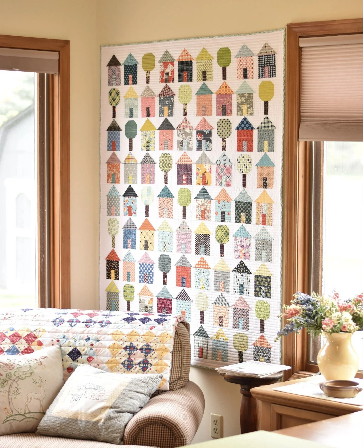 This quilt is an all-time favorite make of mine and guess what? It's the freebie you get when you sign up for my newsletter!⁠
⁠
Scroll down when you get to my website homepage to subscribe and get the My Town quilt pattern🏡❤️⁠
⁠
https://materialgirl