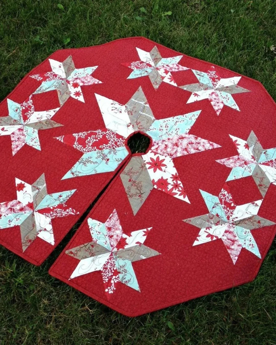 Want a fresh new tree skirt for this holiday season? There's still time to make Star of Wonder!!⁠
⁠
Star of Wonder is two patterns in one! You will receive instructions for making a 48&quot; x 48&quot; Christmas Tree Skirt and a 24&quot; square Table