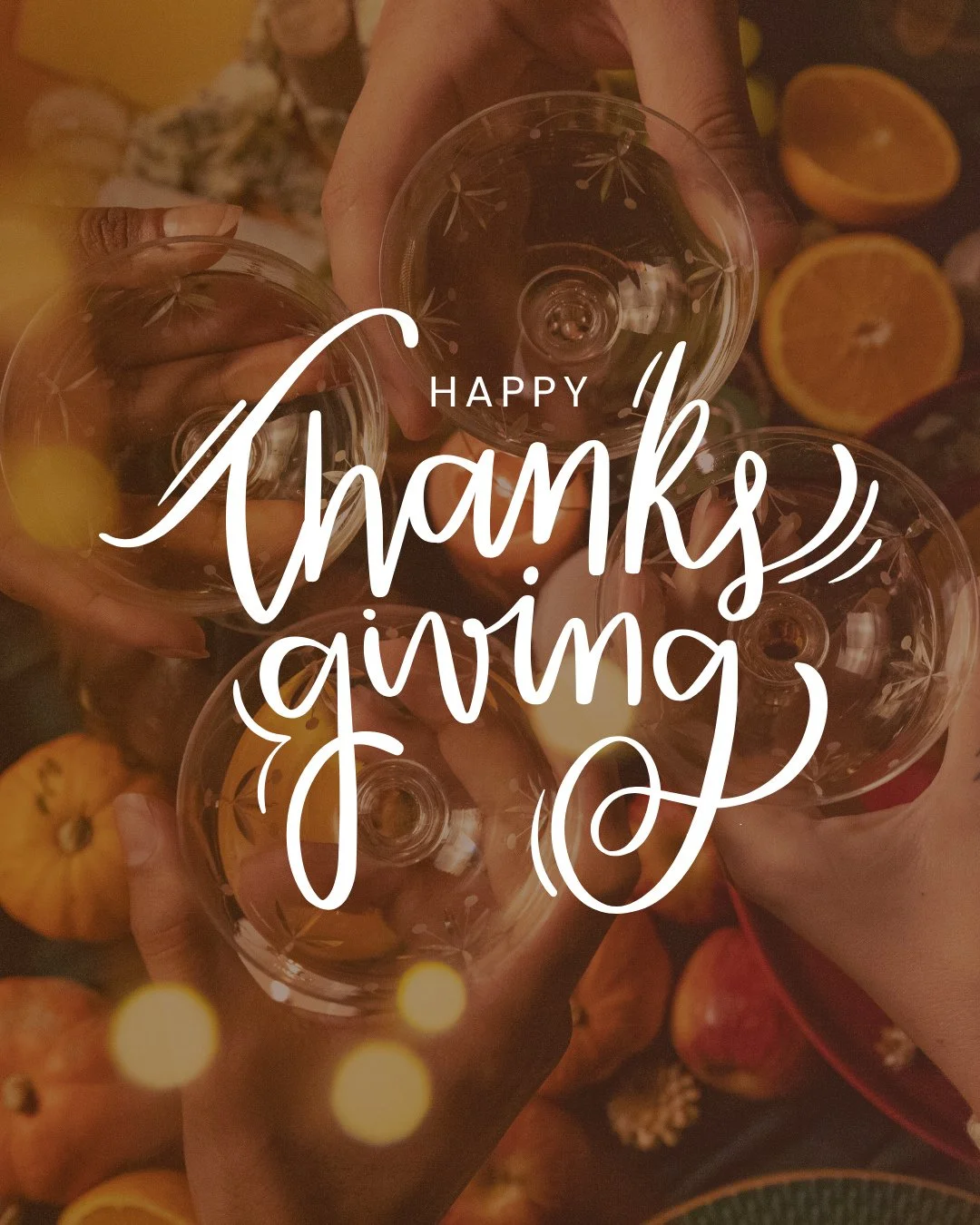 Today I am thankful for ALL OF YOU and this wonderful quilting community that provides so much love, support and inspiration 🥰 ⁠
⁠
Hope you have a wonderful holiday with those you love.  Happy Thanksgiving! 🦃