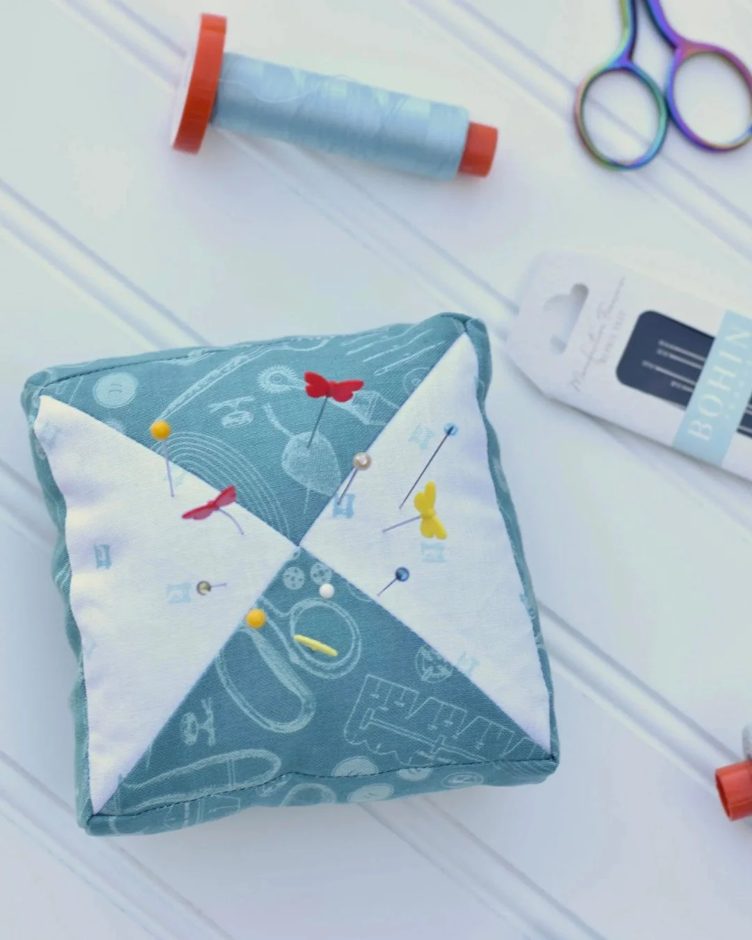 Make your own pincushion! Comment VIDEO and you can find this fun QST Pincushion tutorial on my YouTube Channel and sew your own version❤️