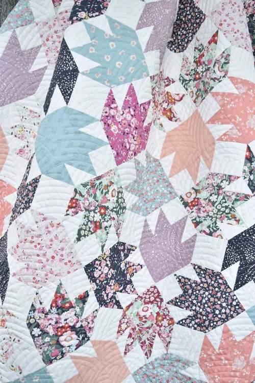 Bear Tracks {a fat quarter friendly quilt pattern!} — Material Girl Quilts